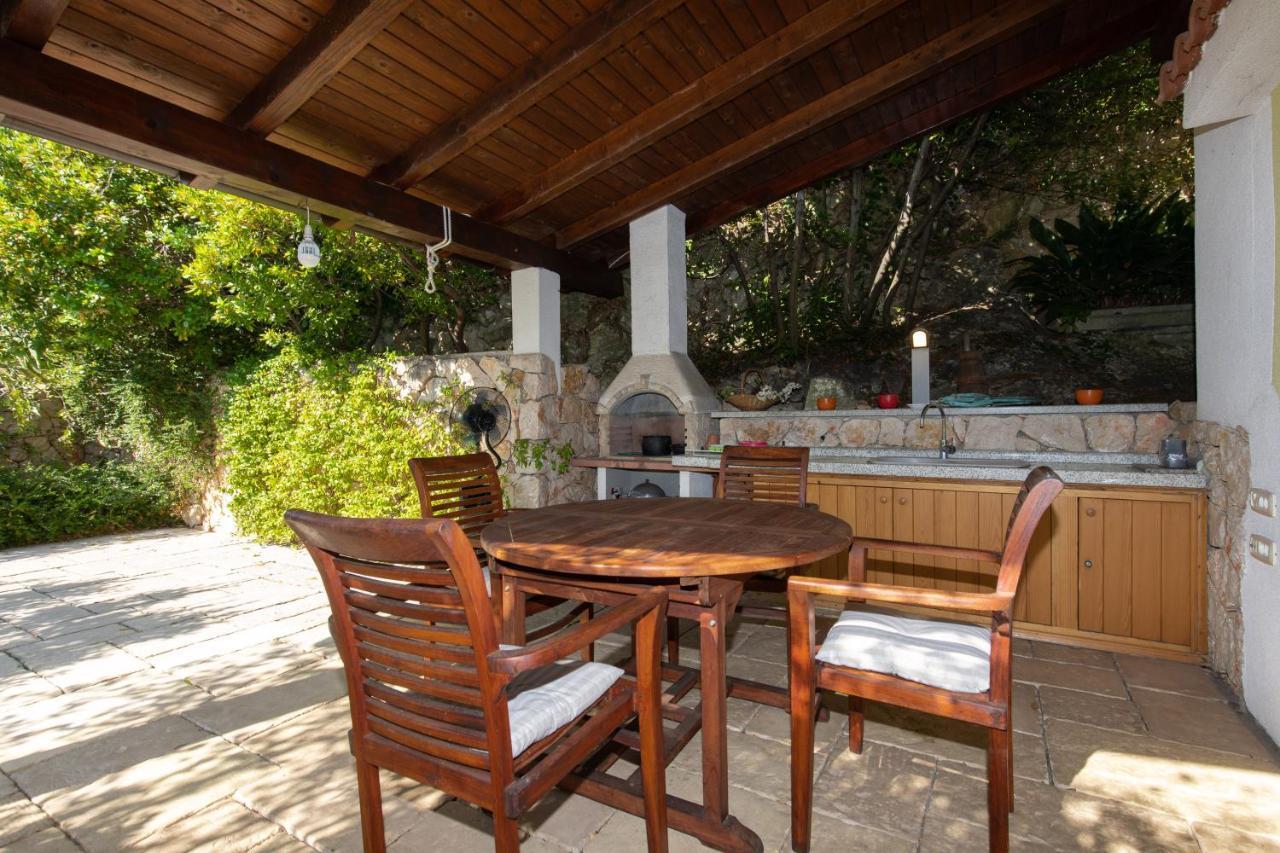 Apartment Portapisana Just 50M From The Beach Krk Town Exterior foto