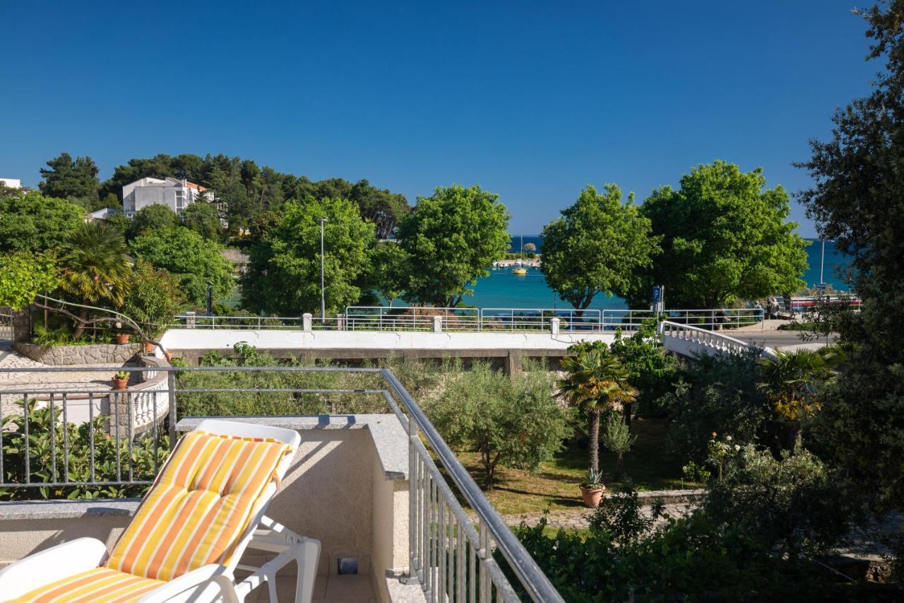 Apartment Portapisana Just 50M From The Beach Krk Town Exterior foto